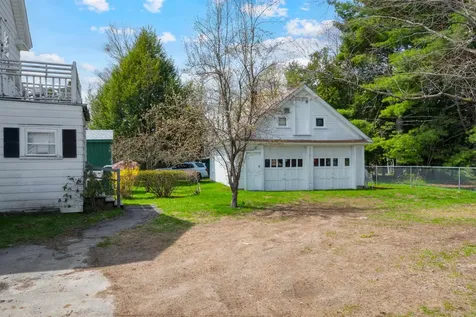 29 Woodstock Avenue Rutland City VT 05701