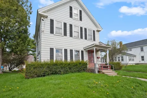 29 Woodstock Avenue Rutland City VT 05701