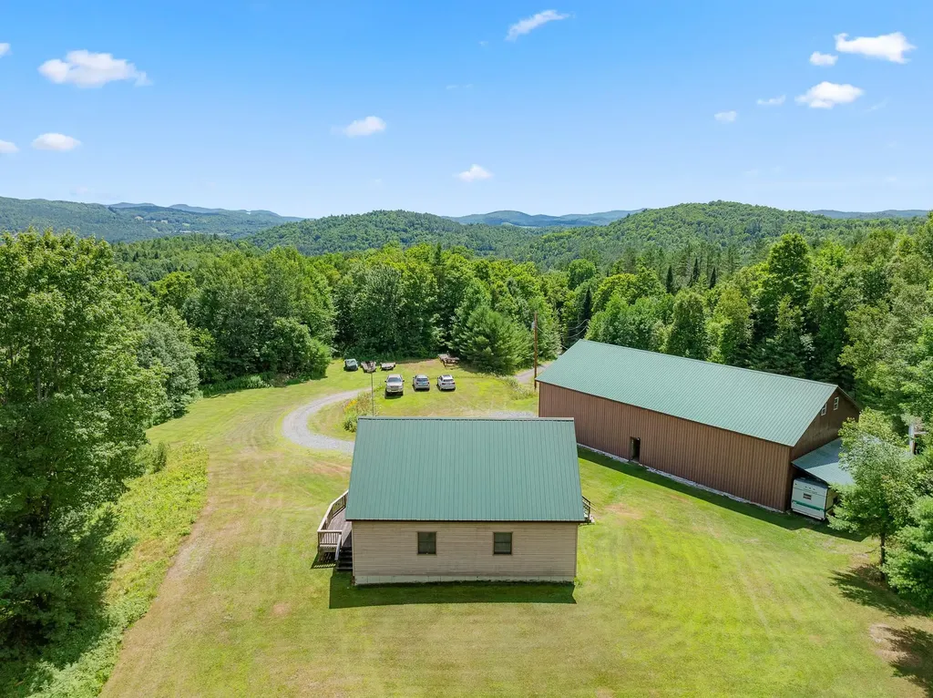 832 West Hill Road St. Johnsbury VT 05819