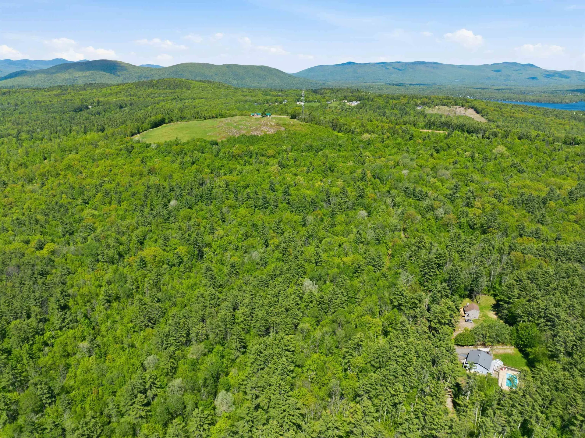 20 Fortsalong Road Meredith NH 03253
