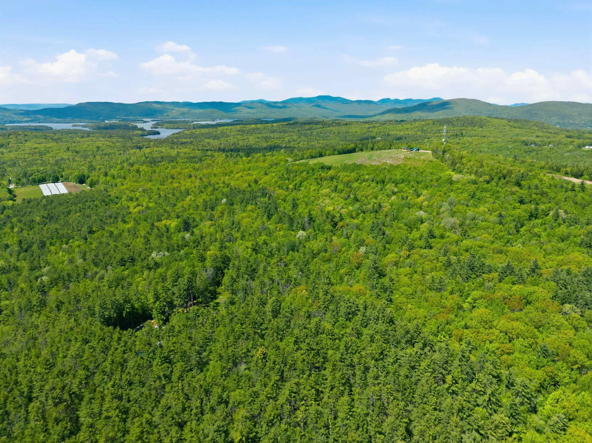 20 Fortsalong Road Meredith NH 03253