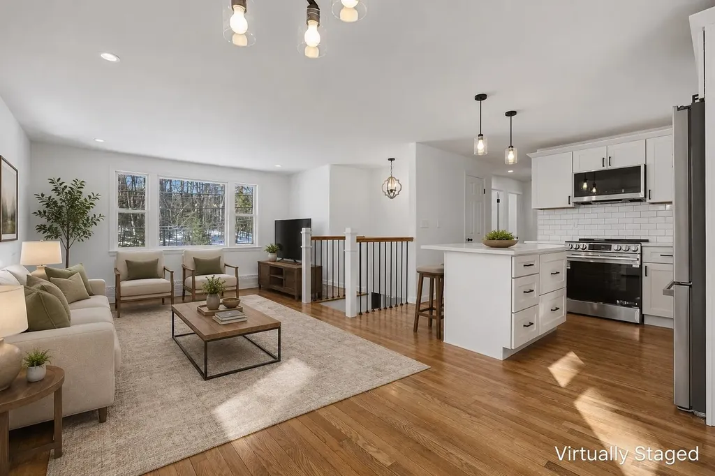 12 Davis Road Merrimack NH 03054