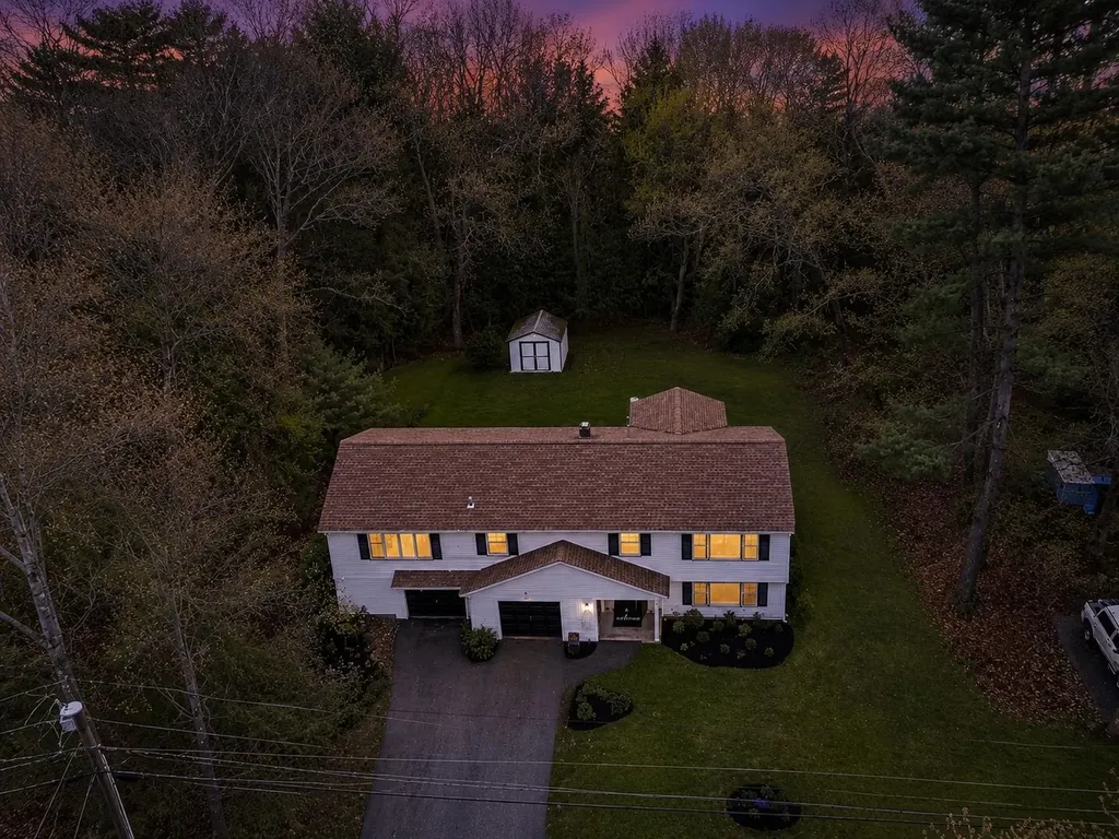 12 Davis Road Merrimack NH 03054
