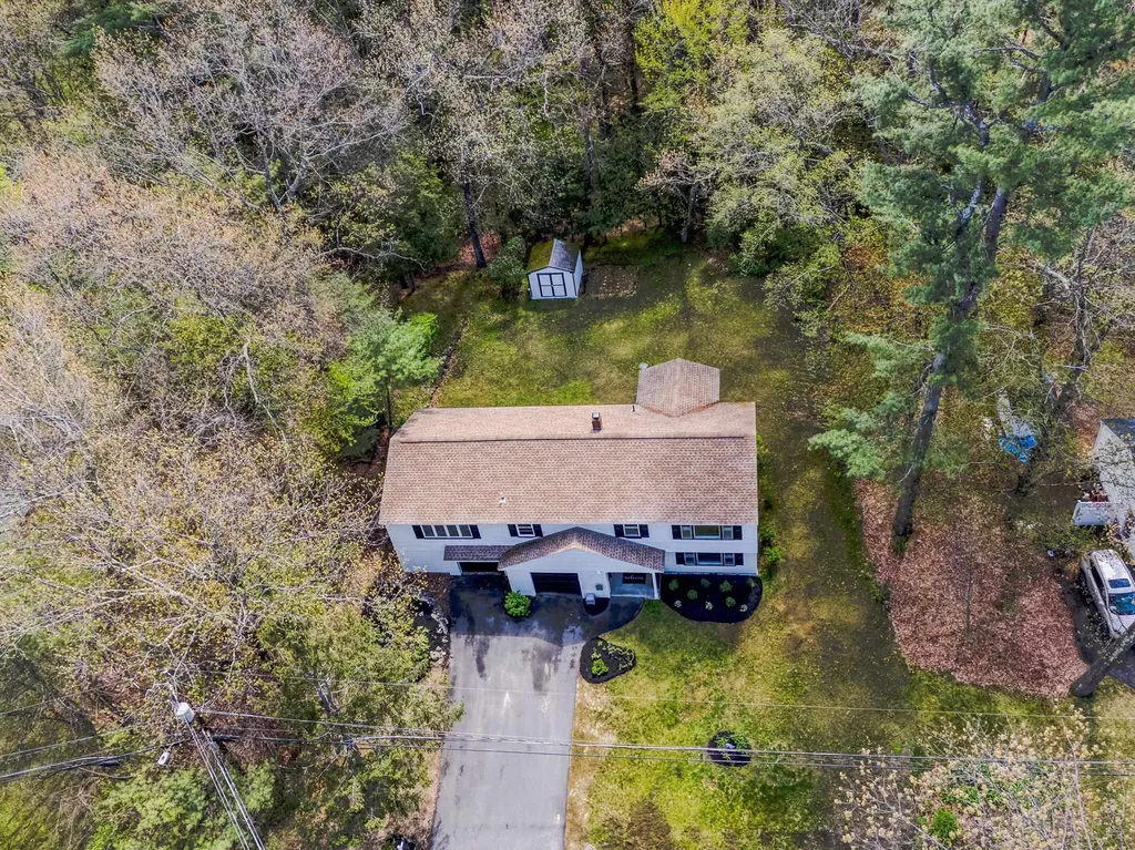 12 Davis Road Merrimack NH 03054