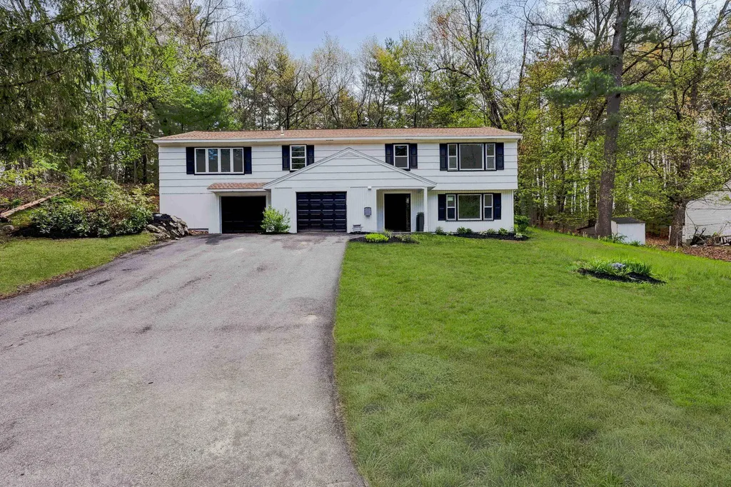 12 Davis Road Merrimack NH 03054