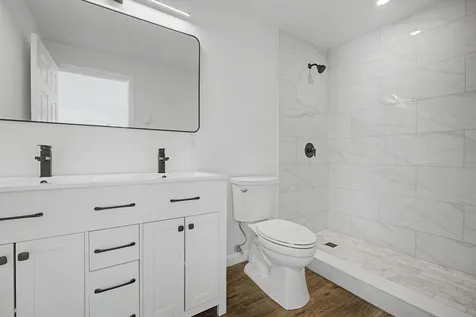 12 Davis Road Merrimack NH 03054