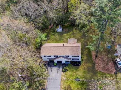 12 Davis Road Merrimack NH 03054