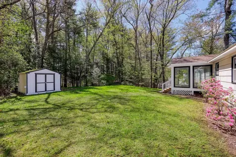 12 Davis Road Merrimack NH 03054