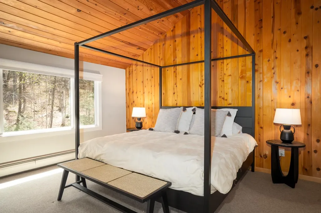 19 Maple Hill Road Winhall VT 05340