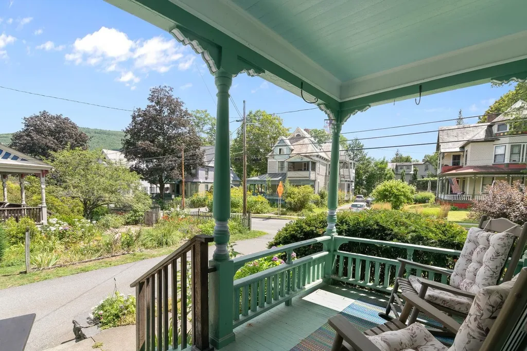 41 Chapin Street Brattleboro VT 05301