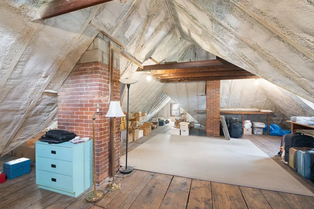 41 Chapin Street Brattleboro VT 05301