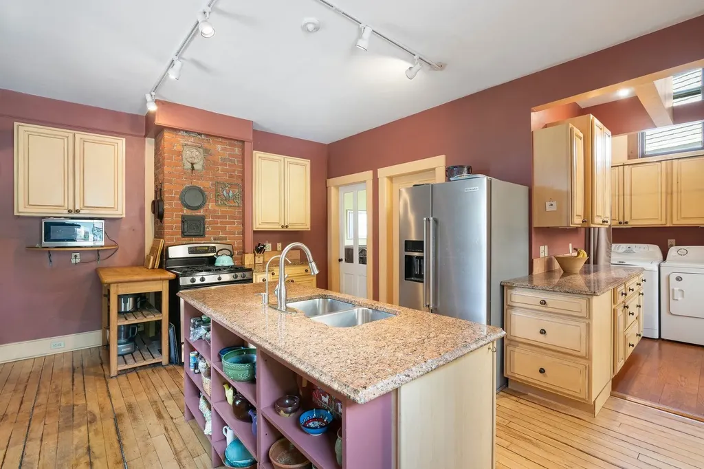 41 Chapin Street Brattleboro VT 05301