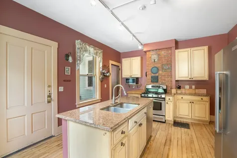 41 Chapin Street Brattleboro VT 05301