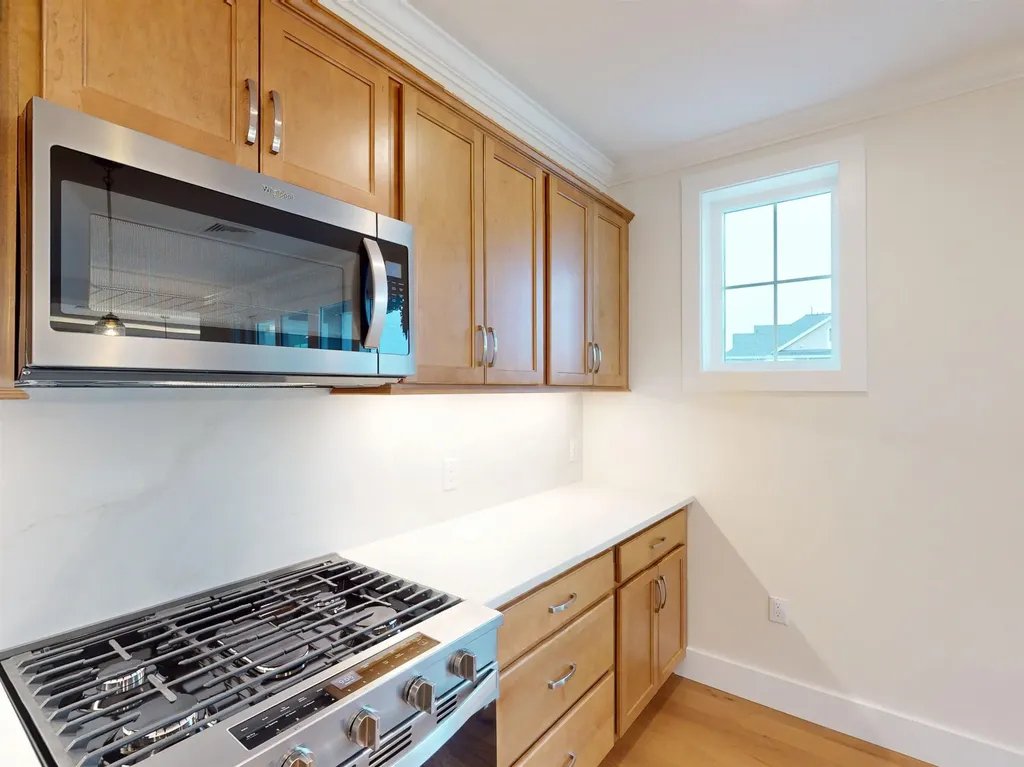 4 Longview Drive Atkinson NH 03811
