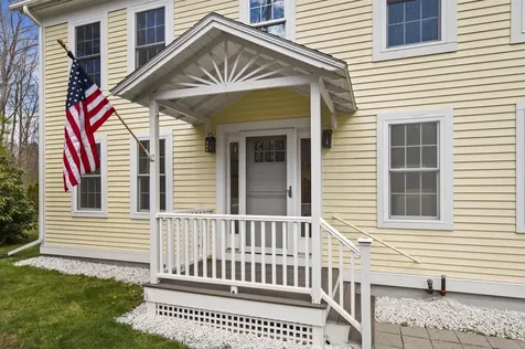 105 Brentwood Road Exeter NH 03833