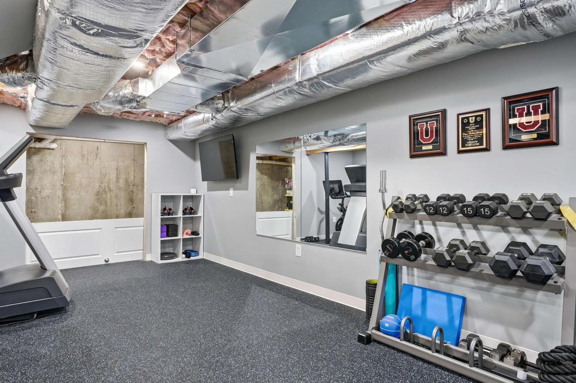 119 Westwood Drive Nashua NH 03062