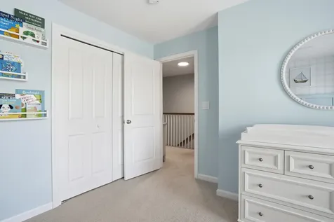 119 Westwood Drive Nashua NH 03062