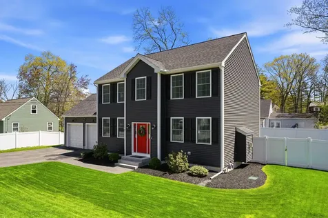 119 Westwood Drive Nashua NH 03062