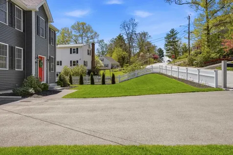 119 Westwood Drive Nashua NH 03062