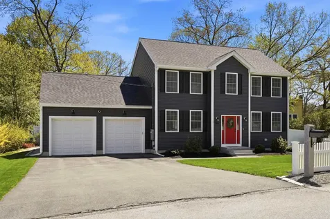 119 Westwood Drive Nashua NH 03062