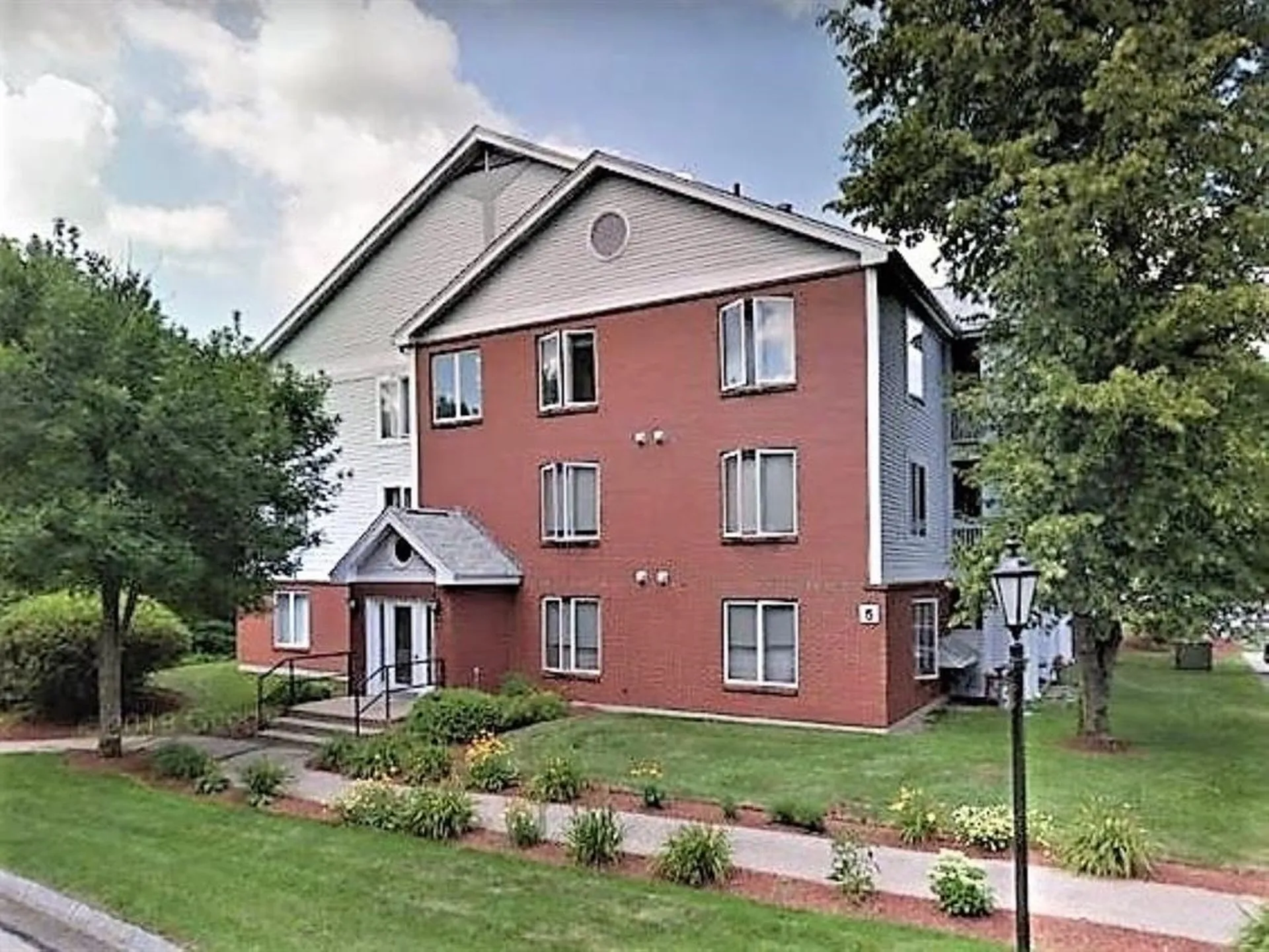 5 Timberwood Drive Goffstown NH 03045