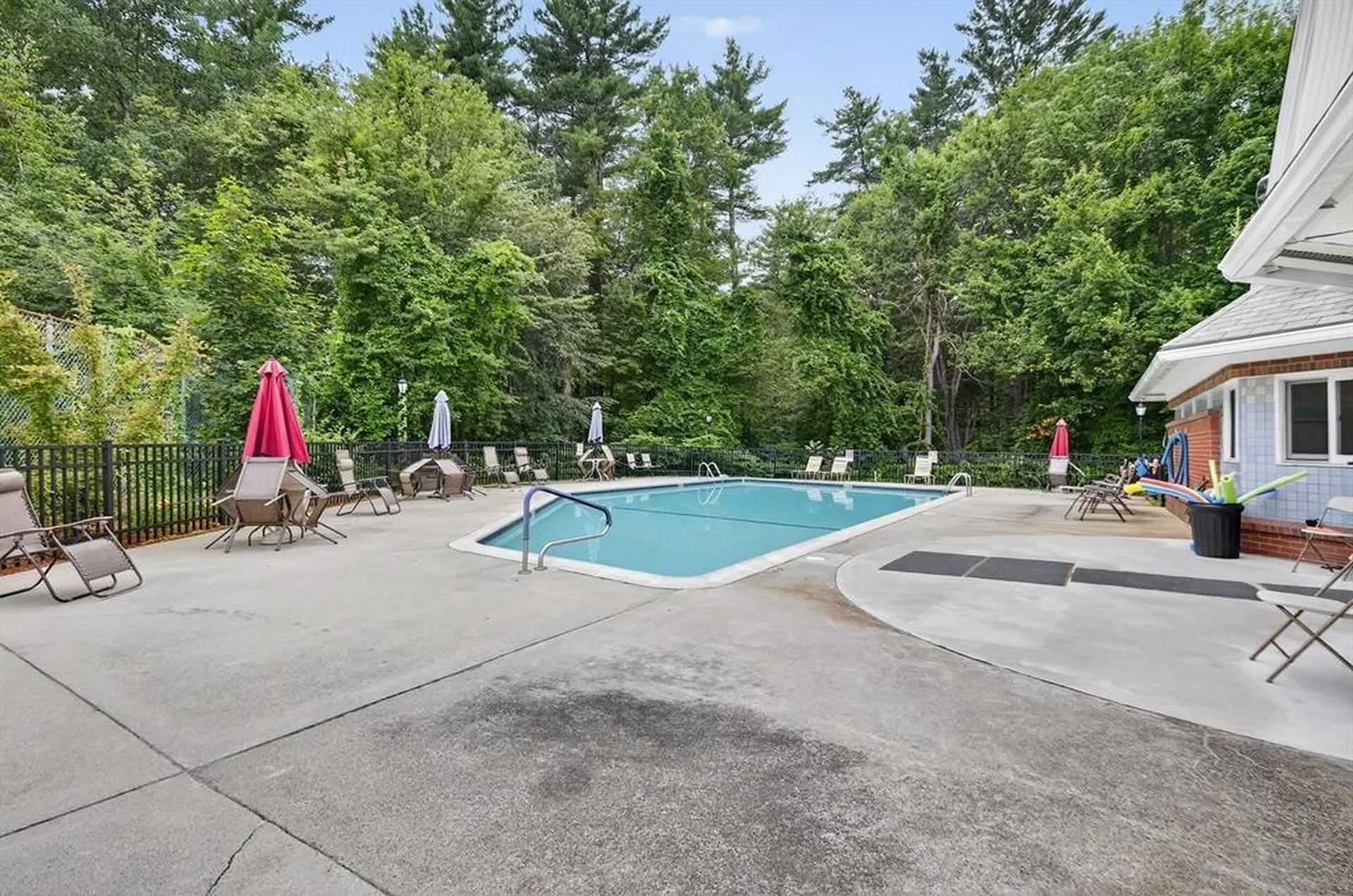5 Timberwood Drive Goffstown NH 03045