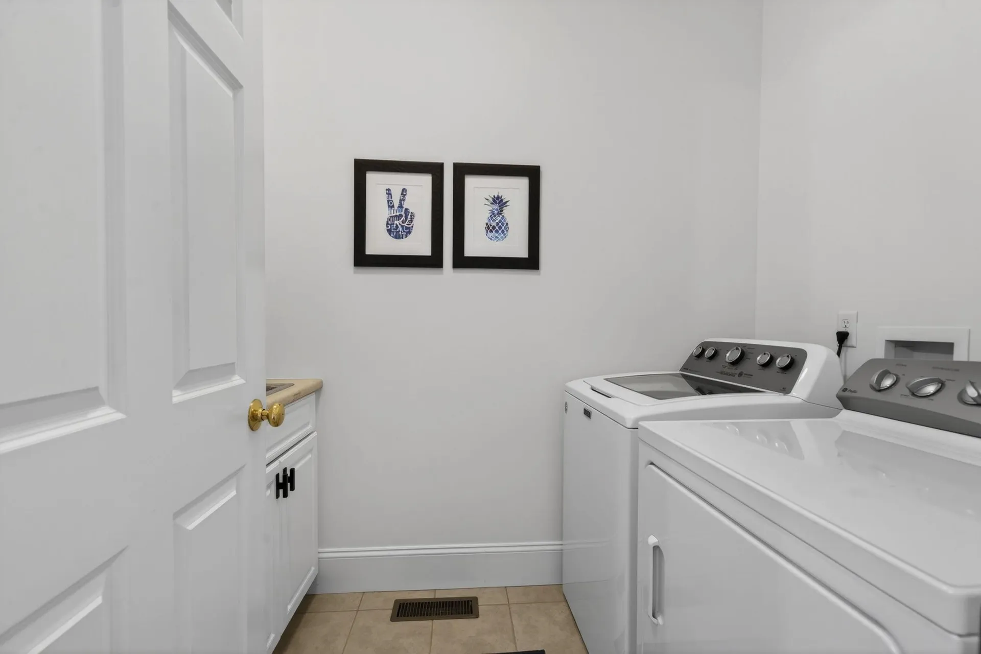 6 Misty Meadow Road Windham NH 03087