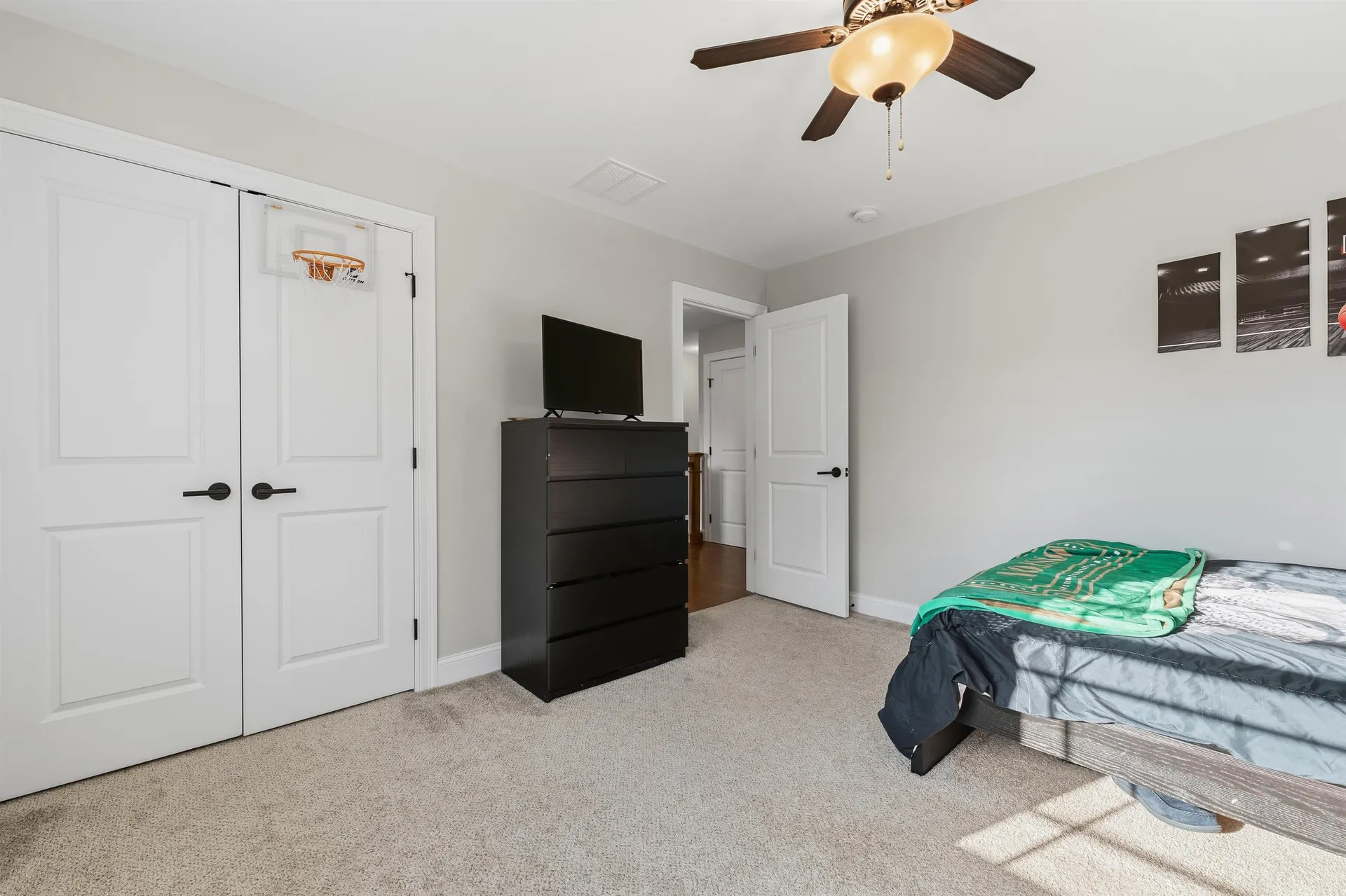 31 Cortland Avenue Weare NH 03281
