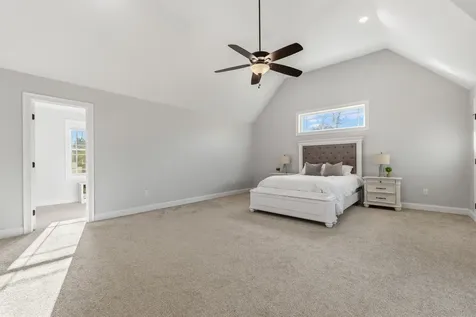 31 Cortland Avenue Weare NH 03281