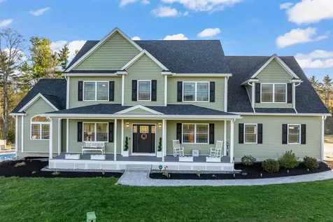 31 Cortland Avenue Weare NH 03281