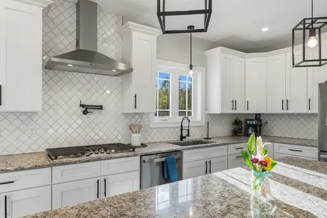 31 Cortland Avenue Weare NH 03281