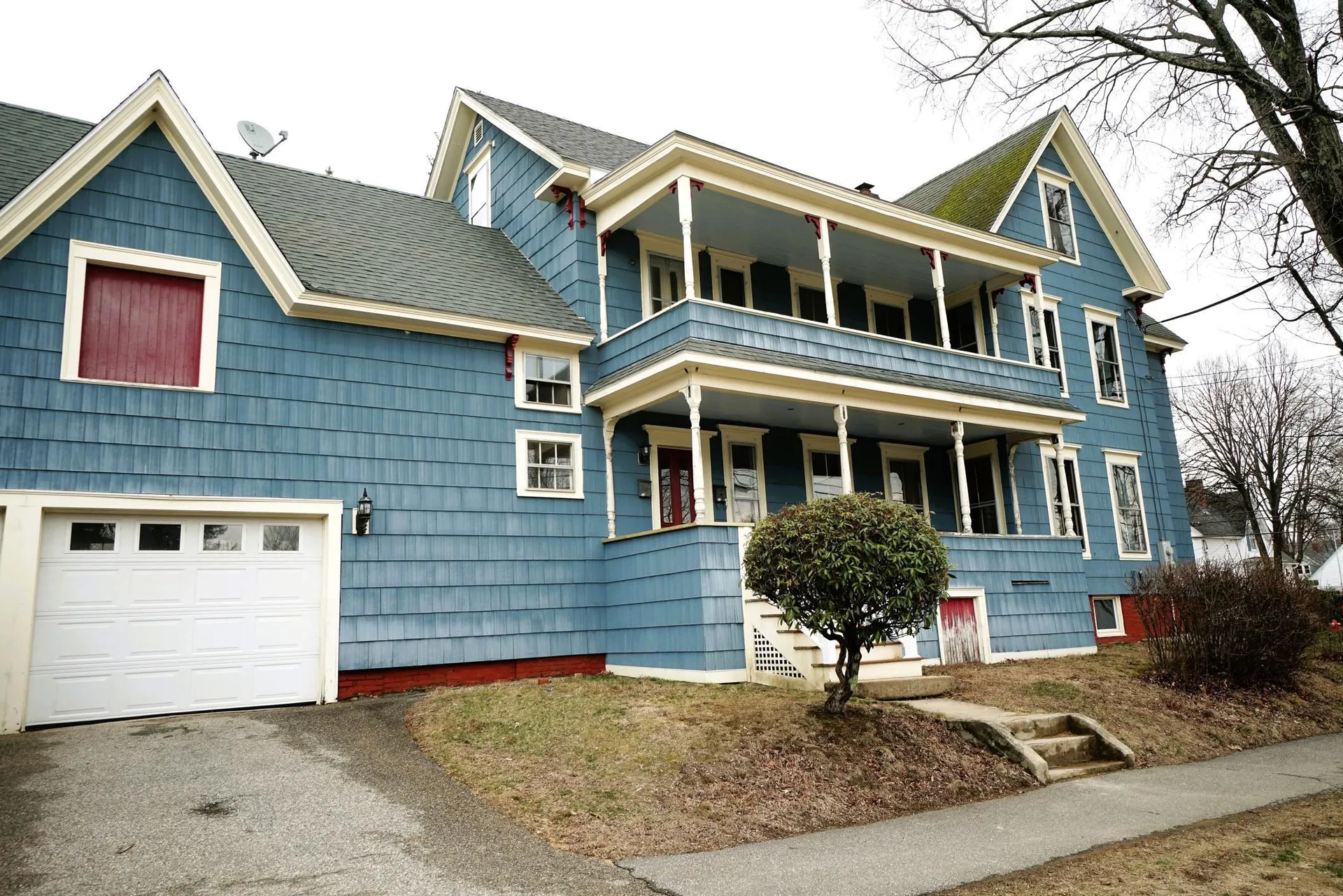 53 Gale Avenue Laconia NH 03246