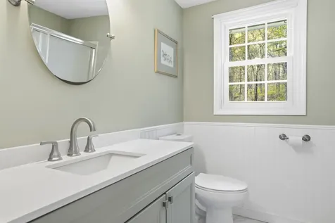 1 Denbow Road Durham NH 03824