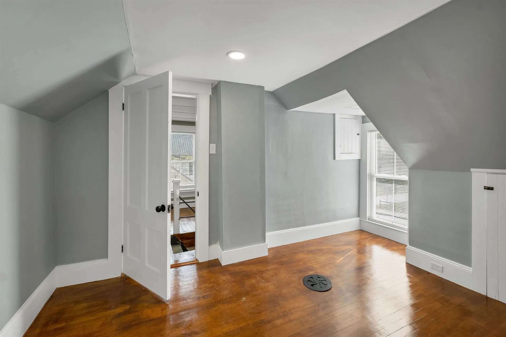 96 Elm Street Whitefield NH 03598