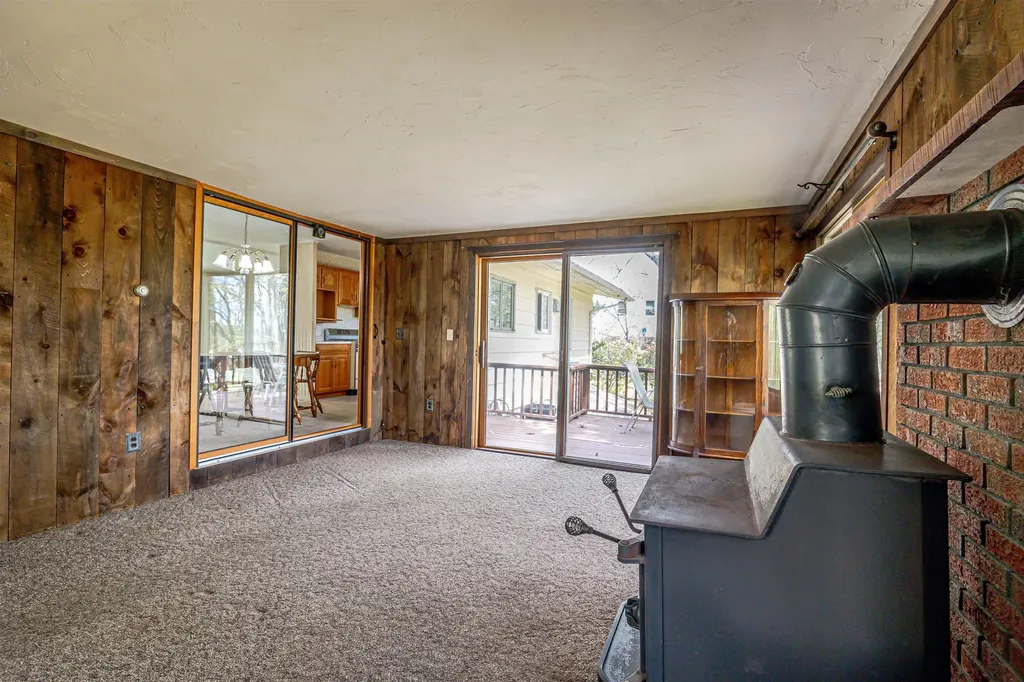 12 Birch Hill Road Hooksett NH 03106
