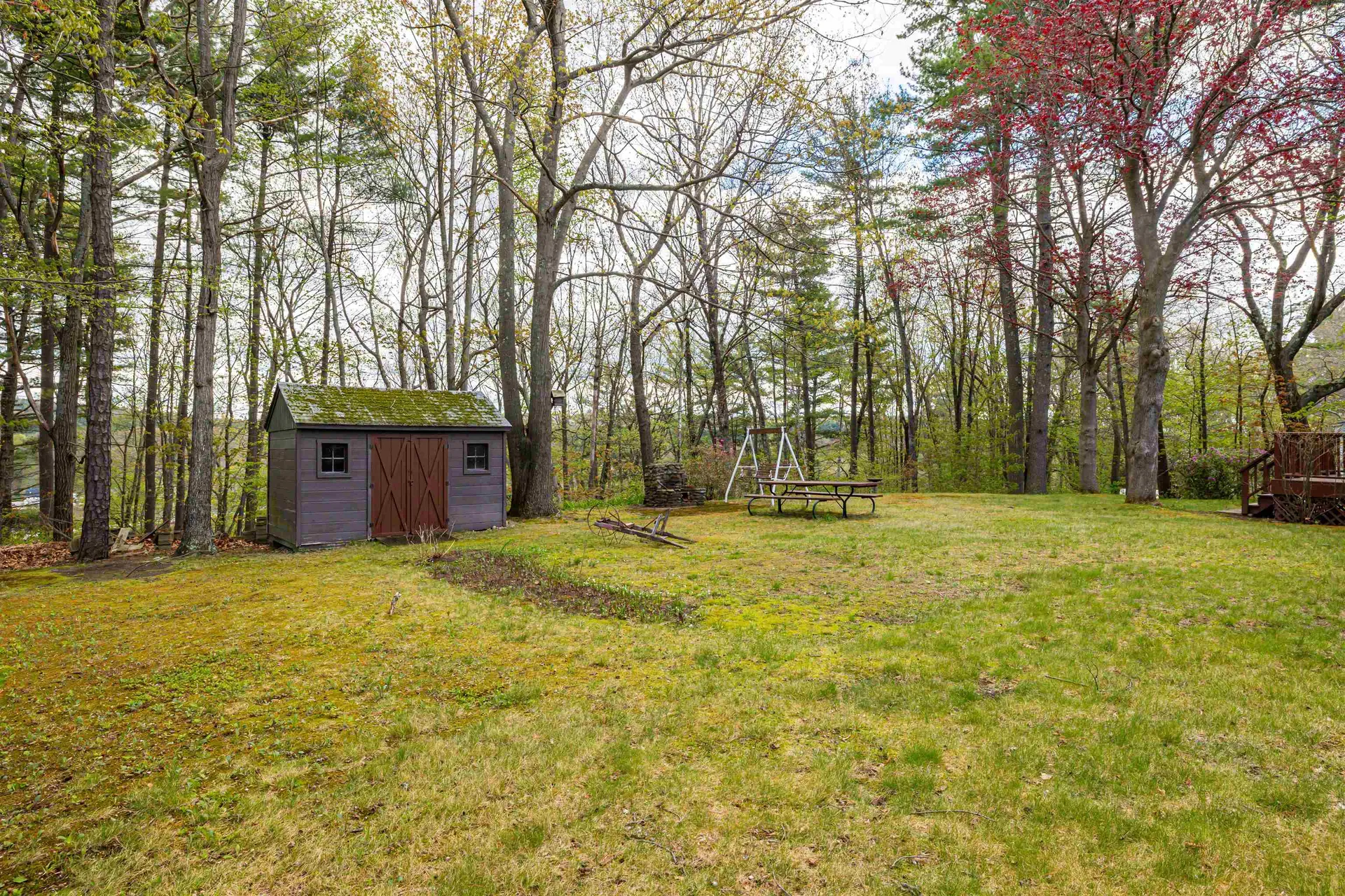 12 Birch Hill Road Hooksett NH 03106