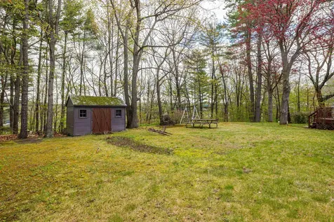 12 Birch Hill Road Hooksett NH 03106