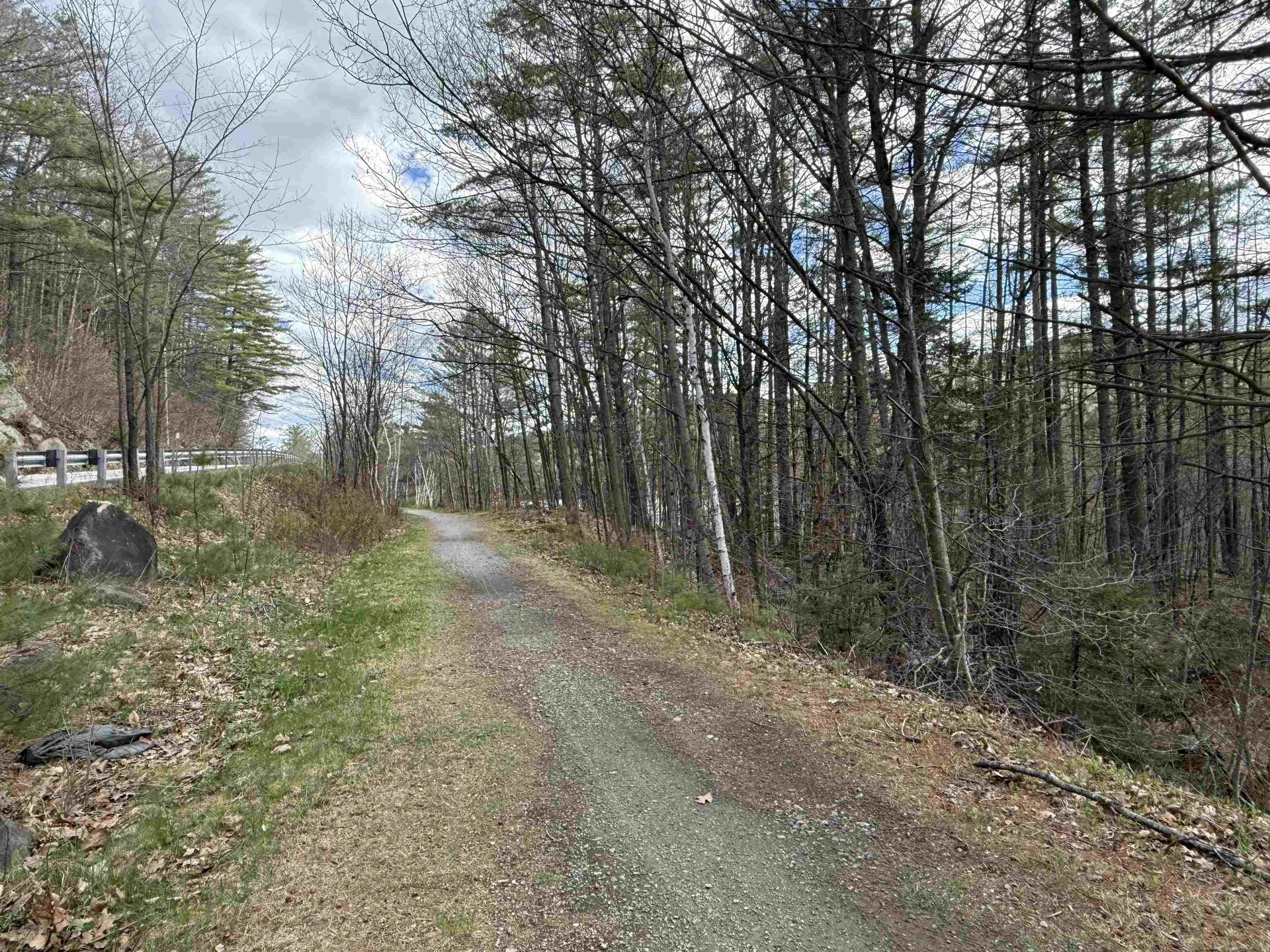 Tunnel Road Grafton NH 03240