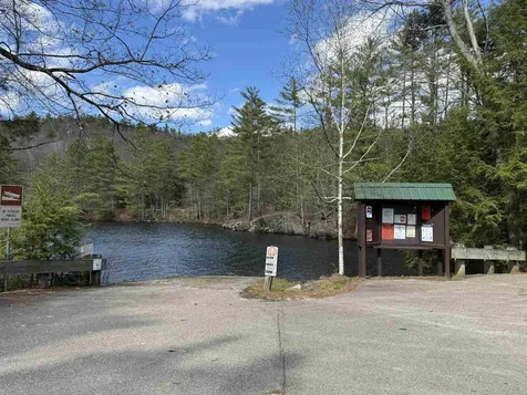 Tunnel Road Grafton NH 03240
