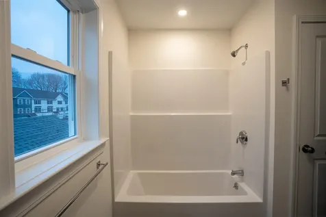 106 Lock Street Nashua NH 03064