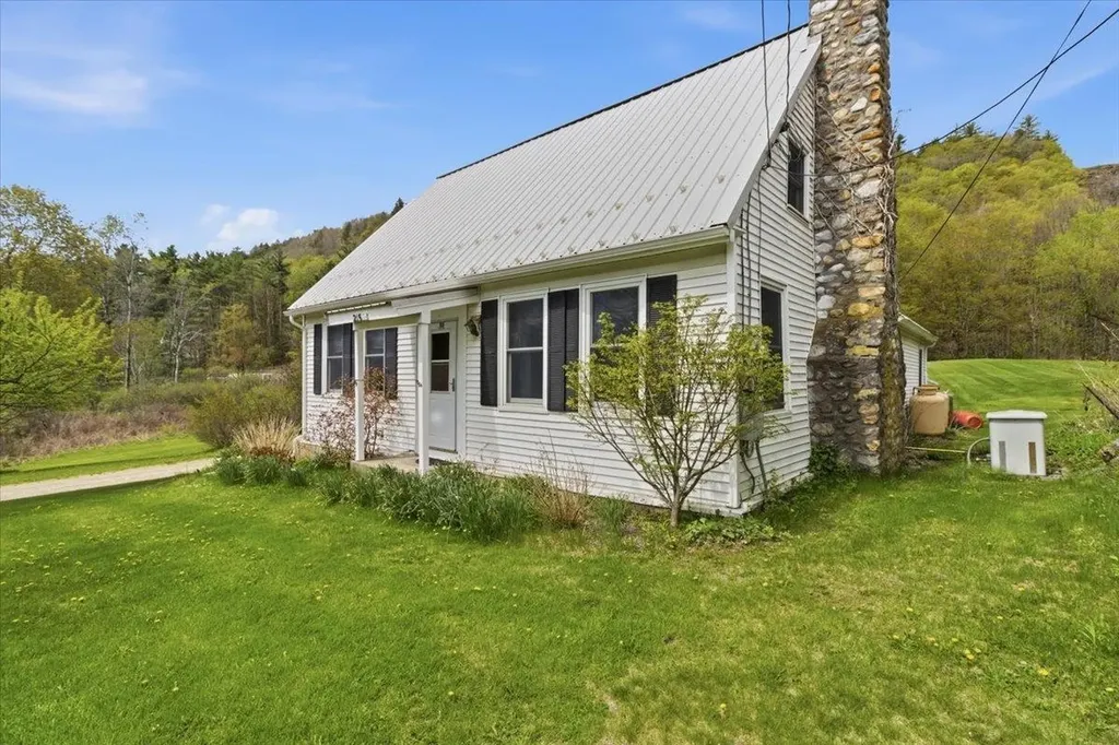 2154 Us Route 7 Pownal VT 05261