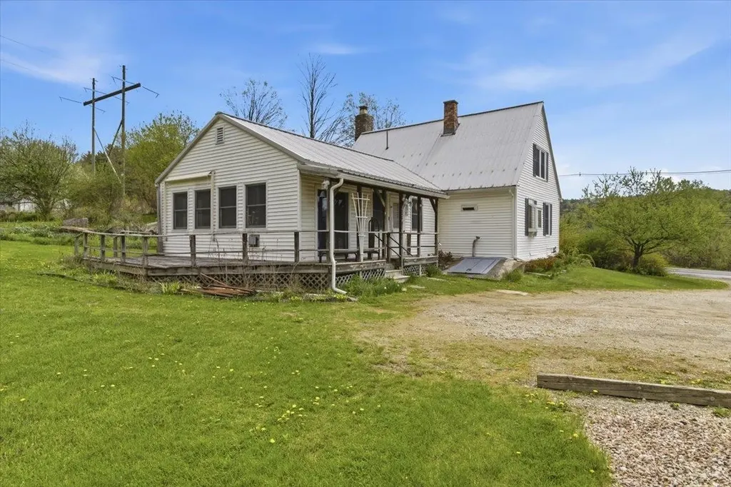 2154 Us Route 7 Pownal VT 05261