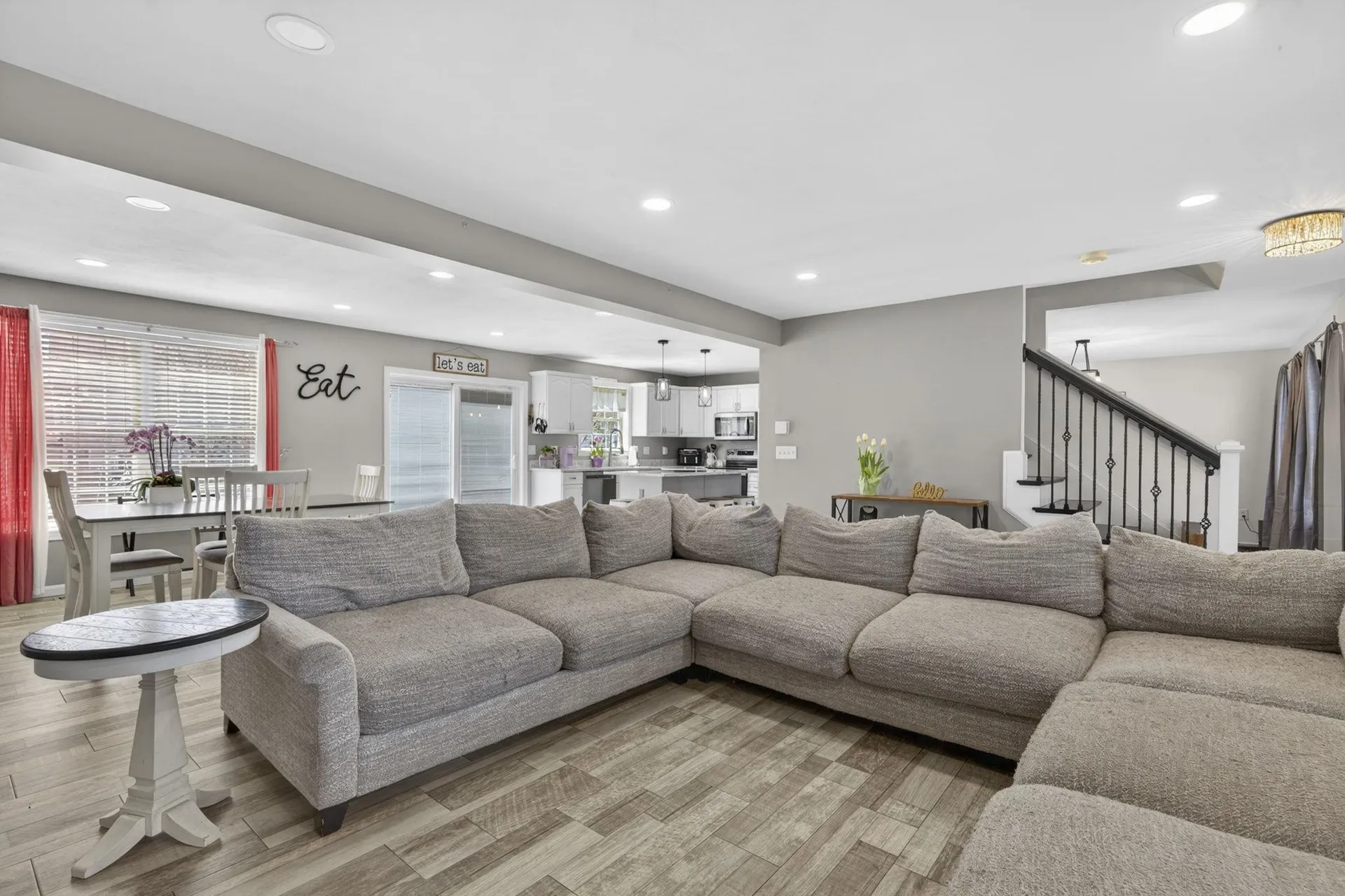54 Pine Hill Road Nashua NH 03063