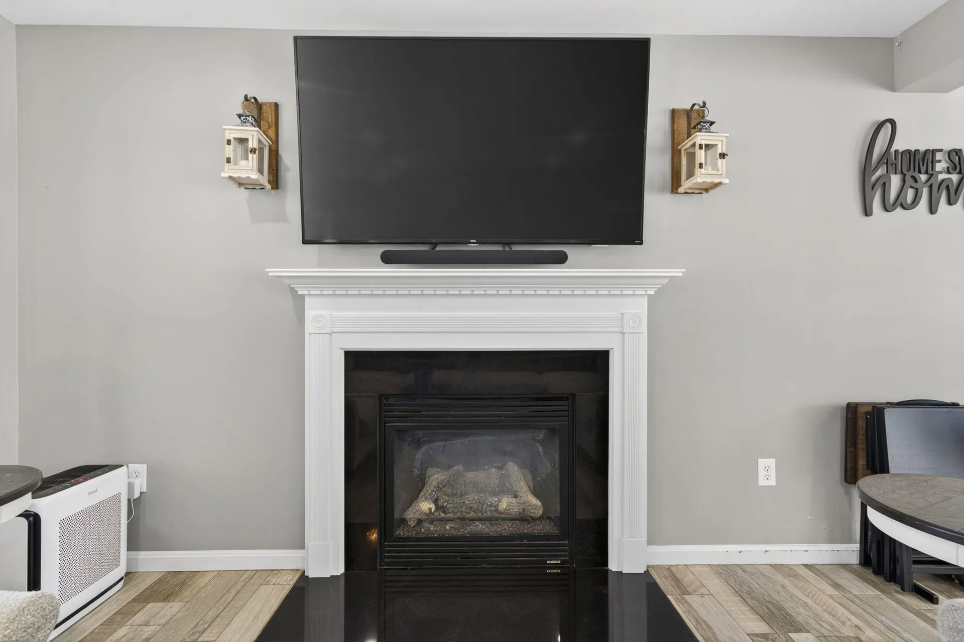 54 Pine Hill Road Nashua NH 03063