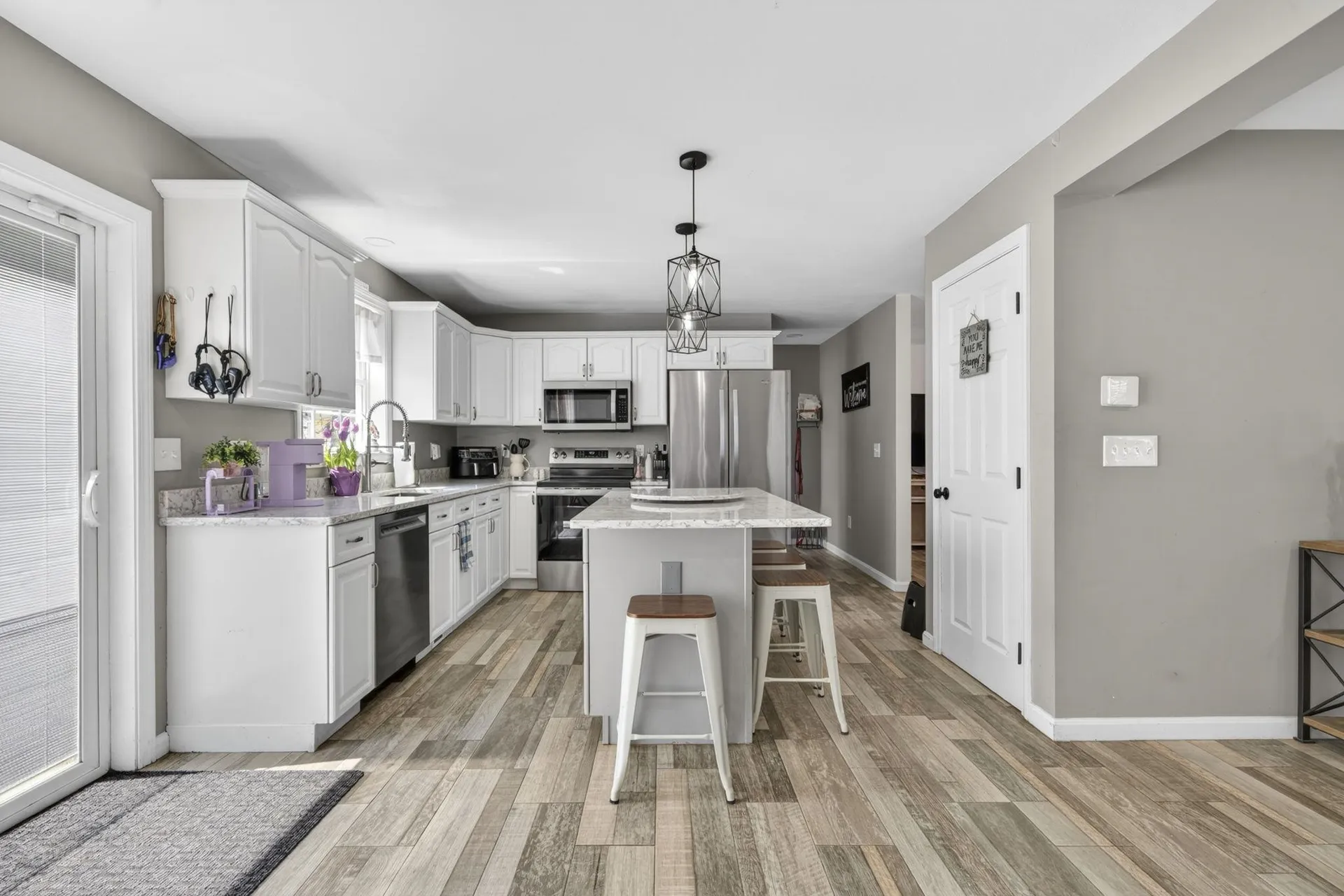 54 Pine Hill Road Nashua NH 03063