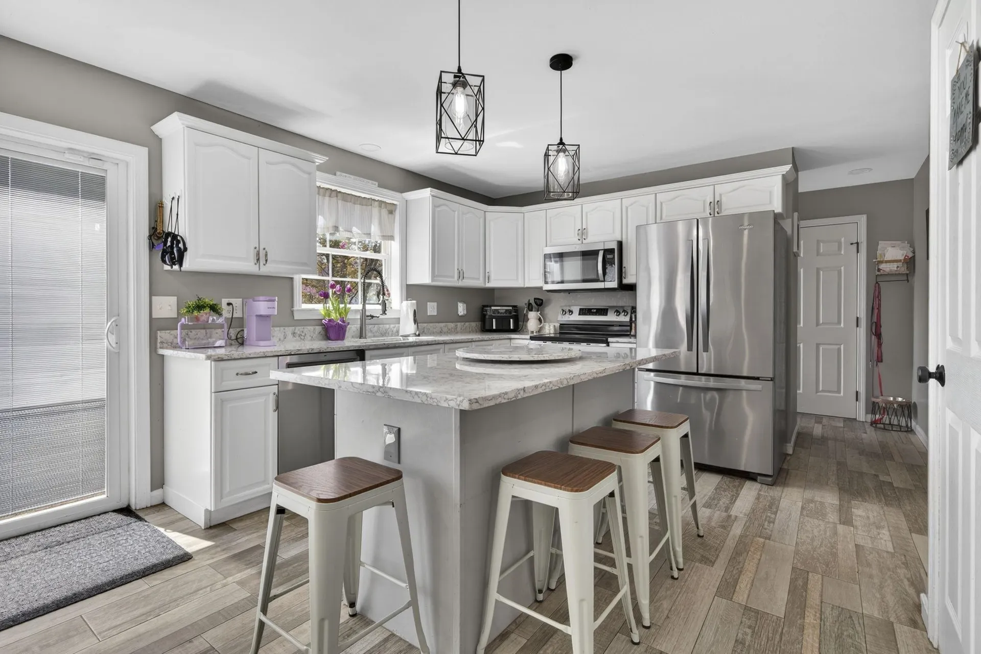 54 Pine Hill Road Nashua NH 03063