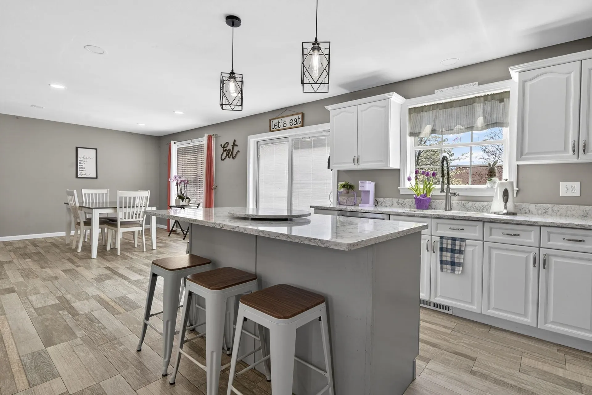 54 Pine Hill Road Nashua NH 03063