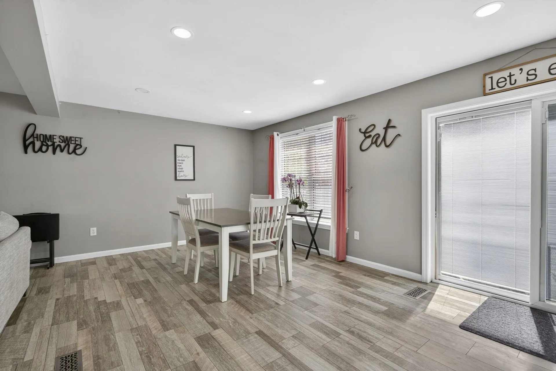 54 Pine Hill Road Nashua NH 03063