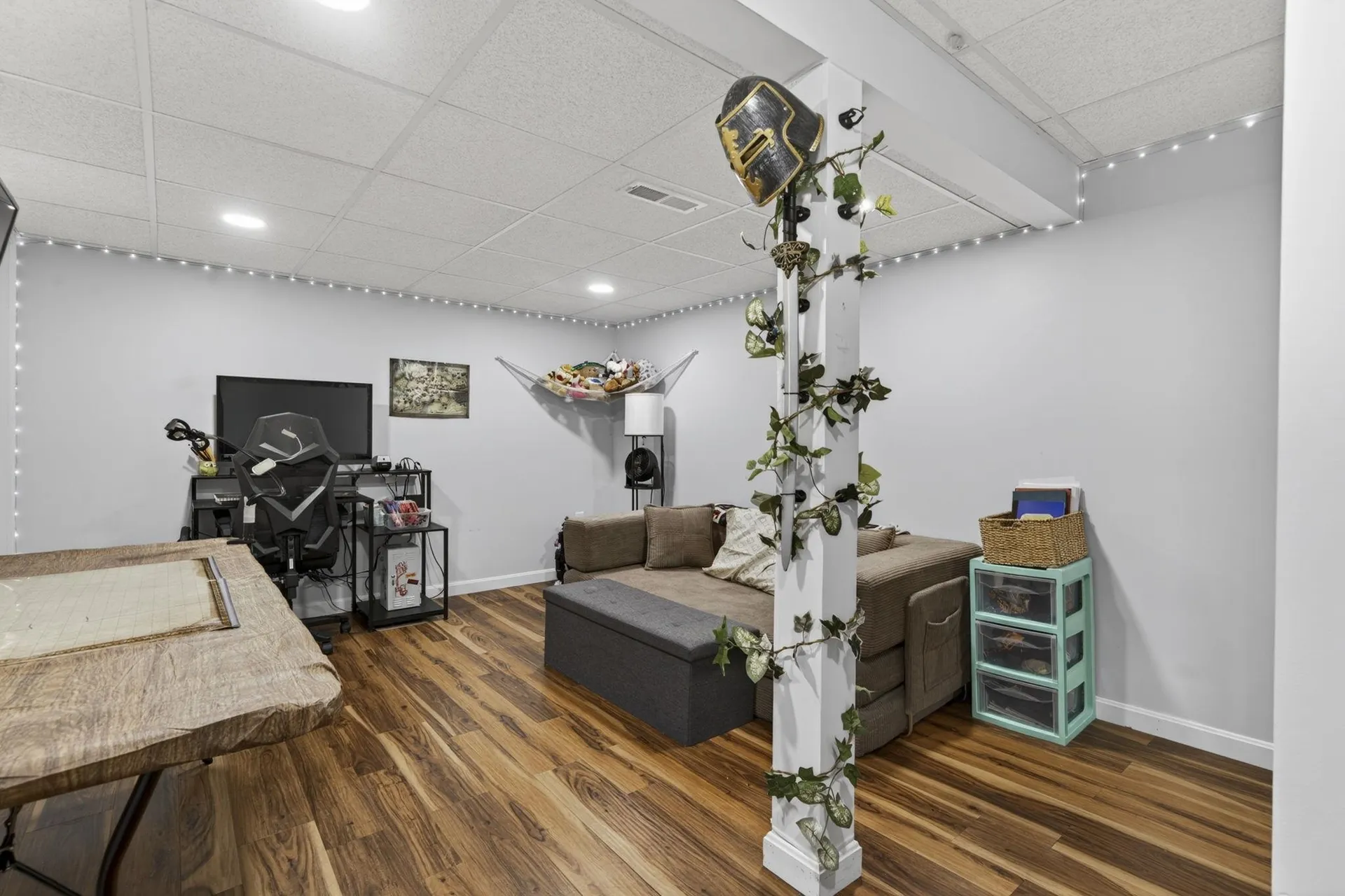 54 Pine Hill Road Nashua NH 03063