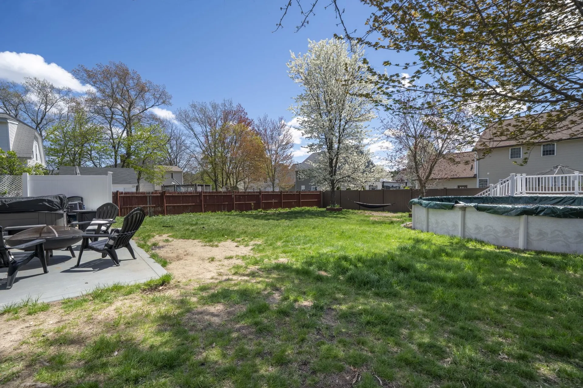 54 Pine Hill Road Nashua NH 03063